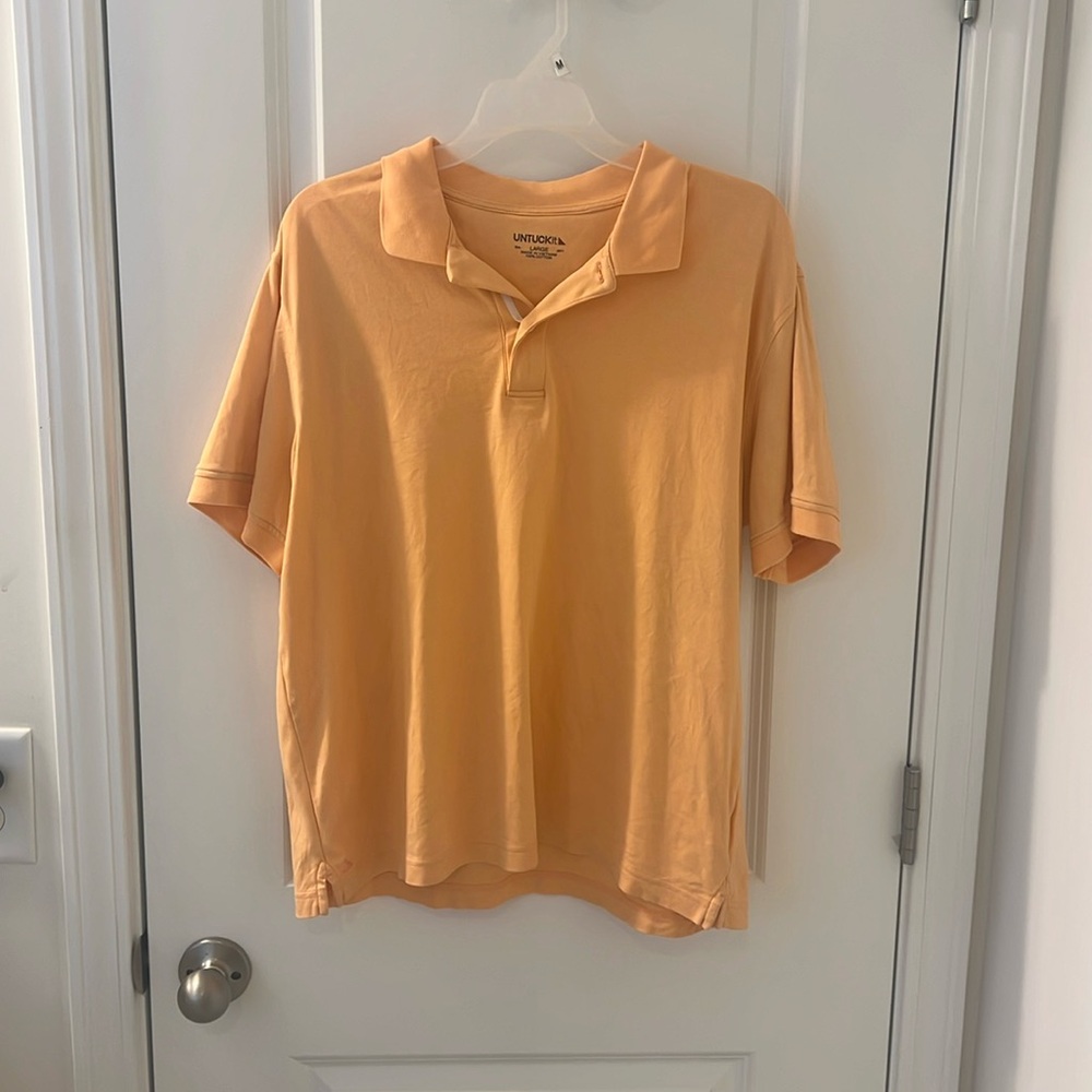 UNTUCKit men’s large shirt. Like new condition.